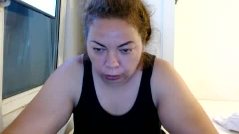 Snapshot of curvymomylore chatting on June 29, 4:52 am Lore online show from June 29, 4:52 am