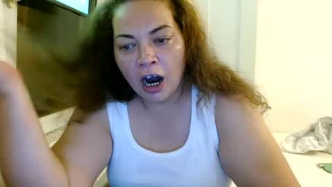 Snapshot of curvymomylore chatting on July 1, 8:41 pm Lore online show from July 1, 8:41 pm