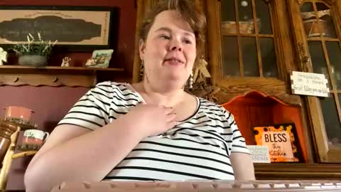 Snapshot of curvyplayday chatting on May 12, 6:27 pm dahlia -kim online show from May 12, 6:27 pm