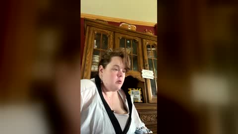 Snapshot of curvyplayday chatting on May 13, 5:43 pm dahlia -kim online show from May 13, 5:43 pm