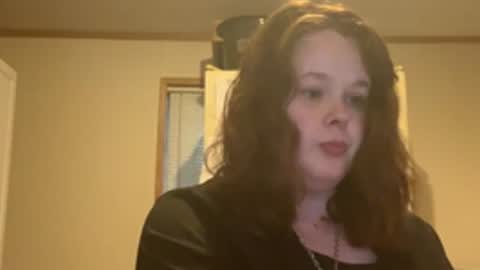 Snapshot of curvyplayday chatting on May 16, 11:46 pm dahlia -kim online show from May 16, 11:46 pm