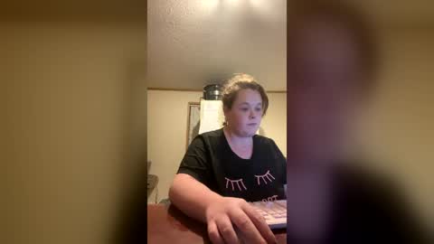 Snapshot of curvyplayday chatting on July 21, 2:03 am dahlia -kim online show from July 21, 2:03 am