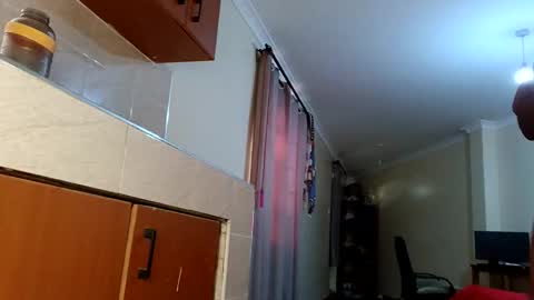 Zozo online show from May 5, 2:36 pm