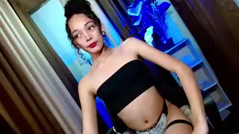 BBY CURLYHANNA online show from February 7, 4:33 pm
