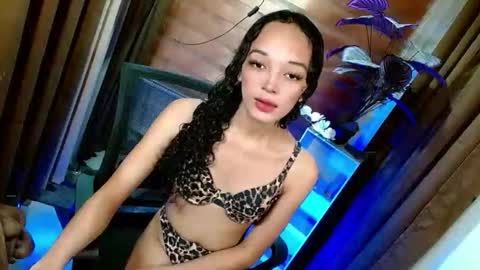 Snapshot of curybb_hanna19 chatting on May 7, 1:05 pm BBY CURLYHANNA online show from May 7, 1:05 pm
