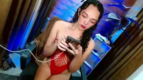 Snapshot of curybb_hanna19 chatting on May 13, 1:30 pm BBY CURLYHANNA online show from May 13, 1:30 pm