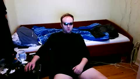 Snapshot of cute69696969 chatting on February 14, 8:22 am cute69696969 online show from February 14, 8:22 am