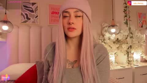 Snapshot of cute__cherry_ chatting on October 23, 12:59 pm Amber online show from October 23, 12:59 pm