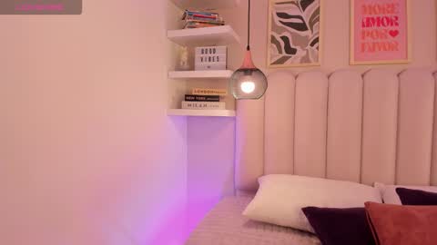 Snapshot of cute__cherry_ chatting on November 10, 9:14 pm Amber online show from November 10, 9:14 pm