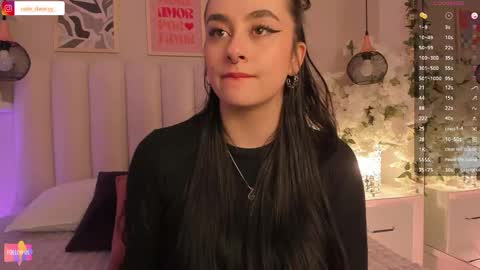 Snapshot of cute__cherry_ chatting on November 20, 11:04 pm Amber online show from November 20, 11:04 pm