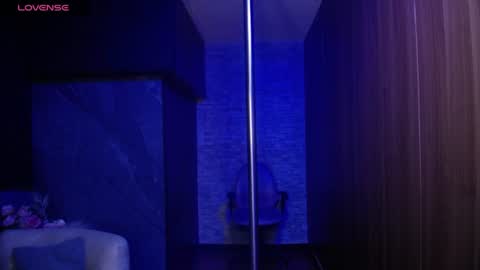 Snapshot of cute_angel_1 chatting on June 20, 2:58 am cute_angel_1 online show from June 20, 2:58 am