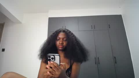 Snapshot of cute_ass18 chatting on July 14, 1:30 am Liya online show from July 14, 1:30 am