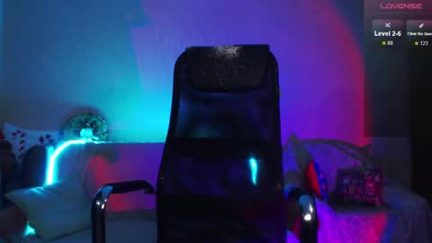 Snapshot of cute_betty chatting on January 24, 6:14 am Betty online show from January 24, 6:14 am