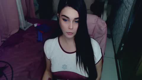 Snapshot of cute_candace chatting on January 9, 9:48 am indianadollbaby online show from January 9, 9:48 am