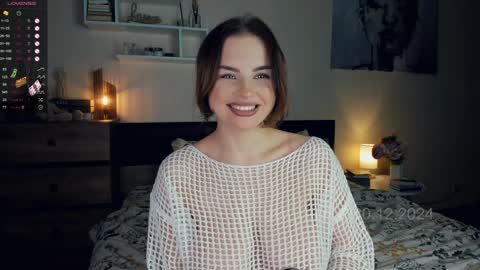 Snapshot of cute_caprice chatting on December 20, 7:07 pm Alexa online show from December 20, 7:07 pm