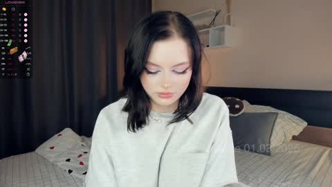 Snapshot of cute_caprice chatting on March 1, 10:42 pm Alexa online show from March 1, 10:42 pm