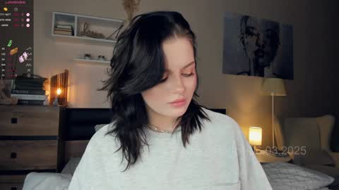 Snapshot of cute_caprice chatting on March 6, 10:47 pm Alexa online show from March 6, 10:47 pm