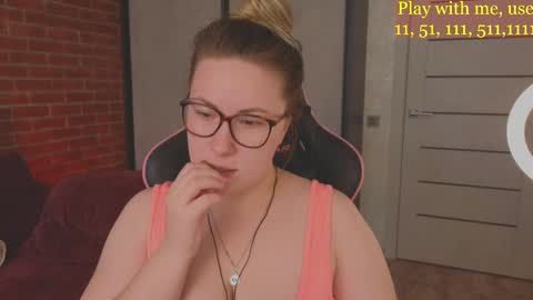 Everyday stream in the same time online show from February 19, 8:22 am