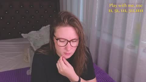 Snapshot of cute_darina chatting on June 12, 1:37 am Everyday stream in the same time online show from June 12, 1:37 am