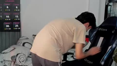 Snapshot of cute_diego_ chatting on October 8, 11:02 pm Diego online show from October 8, 11:02 pm