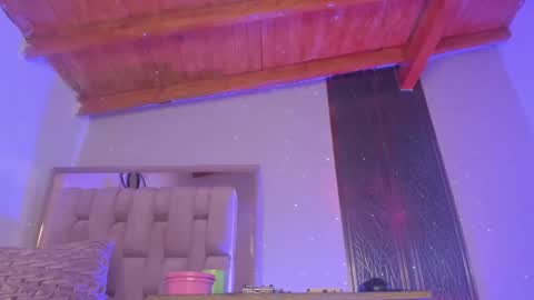 Stacy online show from April 29, 5:30 pm