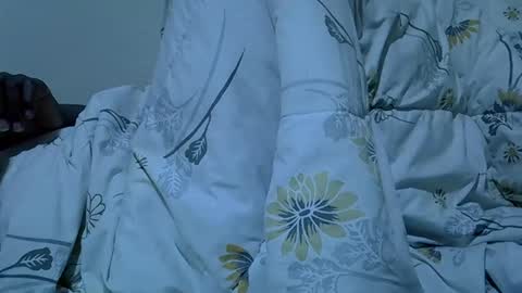 Snapshot of cute_ellinah chatting on November 5, 7:41 am lynn online show from November 5, 7:41 am