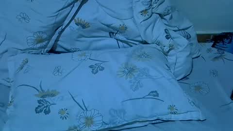 Snapshot of cute_ellinah chatting on November 17, 3:12 am lynn online show from November 17, 3:12 am