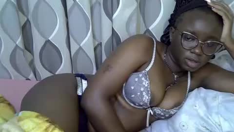 Snapshot of cute_gee chatting on May 28, 6:54 am daddysdoll online show from May 28, 6:54 am