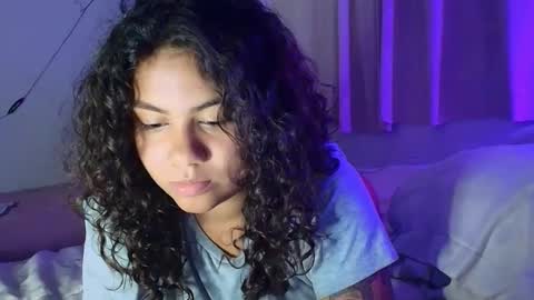 Snapshot of cute_hippo8 chatting on March 28, 11:37 pm cute_hippo8 online show from March 28, 11:37 pm