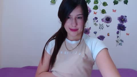 Isabella online show from May 5, 2:52 am