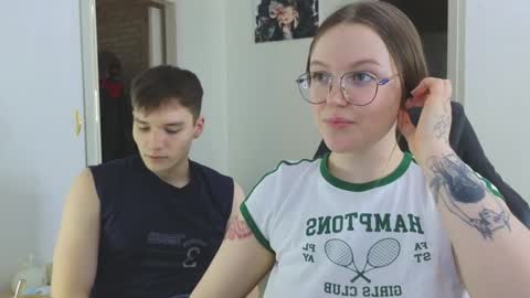 Snapshot of cute_junk chatting on December 30, 2:09 am Kite and Jack online show from December 30, 2:09 am