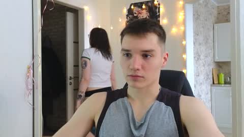 Snapshot of cute_junk chatting on February 27, 6:07 am Kite and Jack online show from February 27, 6:07 am