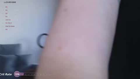 Snapshot of cute_junk chatting on November 13, 6:45 am Kite and Jack online show from November 13, 6:45 am