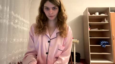 cute_kitte online show from January 13, 12:41 am