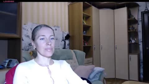 cute_lion_ online show from November 21, 7:01 pm