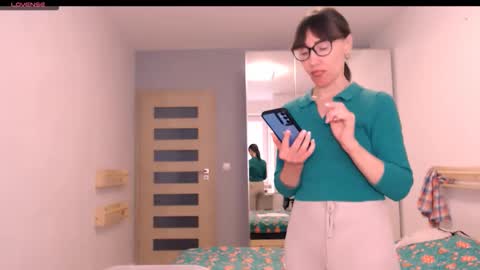 cute_lion_ online show from January 17, 1:05 pm