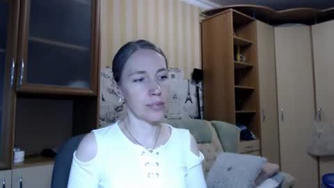 Snapshot of cute_lion_ chatting on June 16, 12:41 pm cute_lion_ online show from June 16, 12:41 pm
