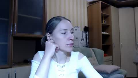Snapshot of cute_lion_ chatting on June 20, 12:30 pm cute_lion_ online show from June 20, 12:30 pm