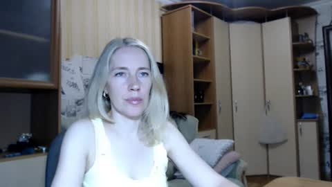 Snapshot of cute_lion_ chatting on July 11, 7:27 pm cute_lion_ online show from July 11, 7:27 pm
