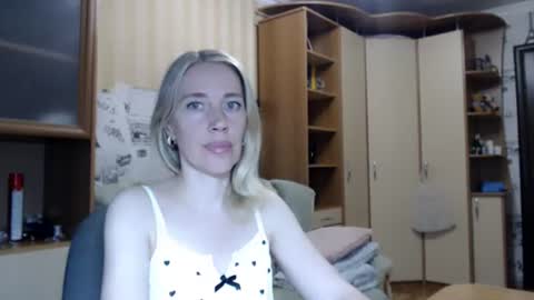 Snapshot of cute_lion_ chatting on July 15, 7:41 pm cute_lion_ online show from July 15, 7:41 pm