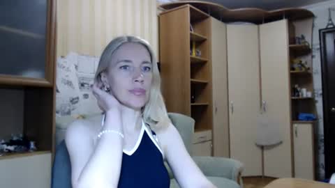 Snapshot of cute_lion_ chatting on July 16, 7:20 pm cute_lion_ online show from July 16, 7:20 pm