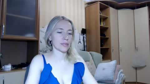 Snapshot of cute_lion_ chatting on July 22, 12:30 pm cute_lion_ online show from July 22, 12:30 pm
