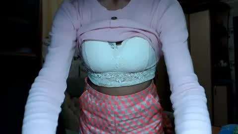Snapshot of cute_lion_ chatting on July 28, 3:21 pm cute_lion_ online show from July 28, 3:21 pm
