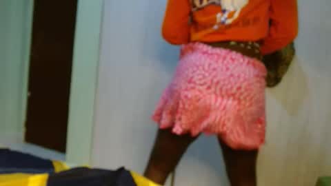 cute_lorna online show from April 29, 3:05 pm