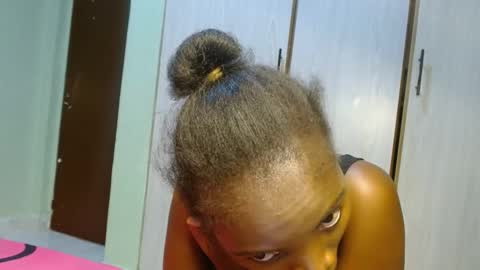 cute_lorna online show from May 2, 3:06 pm