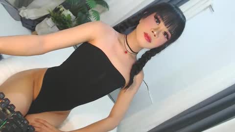 Snapshot of cute_maloi chatting on May 8, 5:40 pm Jane online show from May 8, 5:40 pm