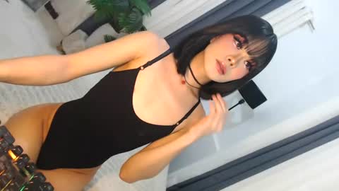 Snapshot of cute_maloi chatting on July 8, 5:17 pm Jane online show from July 8, 5:17 pm