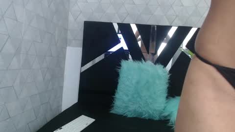 Snapshot of cute_mohana chatting on May 28, 2:14 pm mohana online show from May 28, 2:14 pm