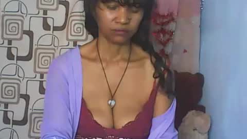 Snapshot of cute_moll chatting on April 24, 9:45 am murielle online show from April 24, 9:45 am