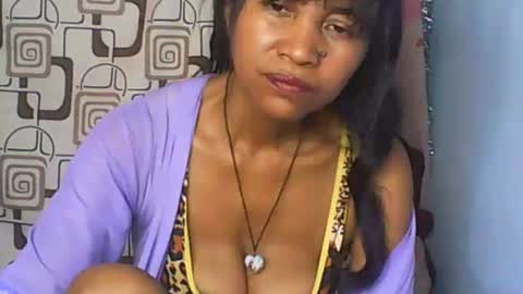 Snapshot of cute_moll chatting on May 21, 7:37 am murielle online show from May 21, 7:37 am